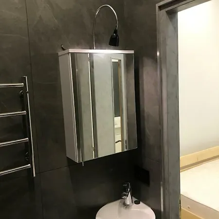 Апартаменты На Дворянская Hotel *