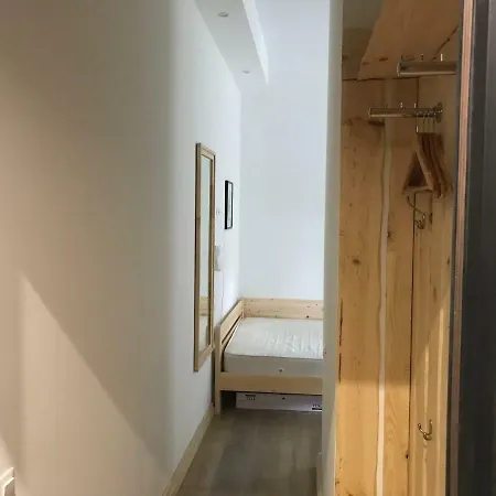 Апартаменты На Дворянская Hotel